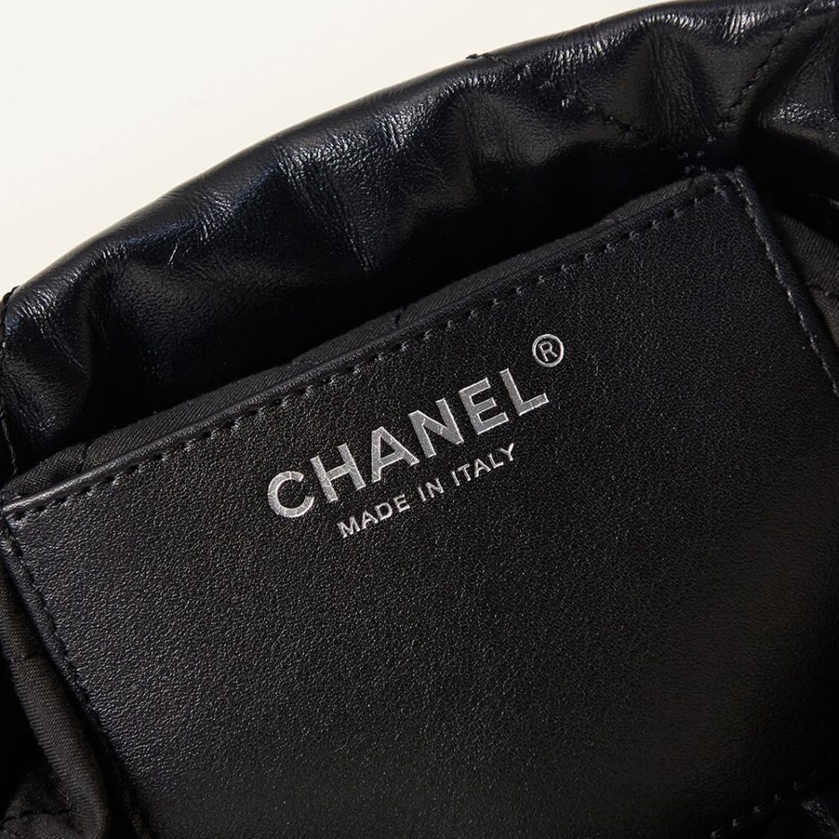 Ch*el 22 mini handbag