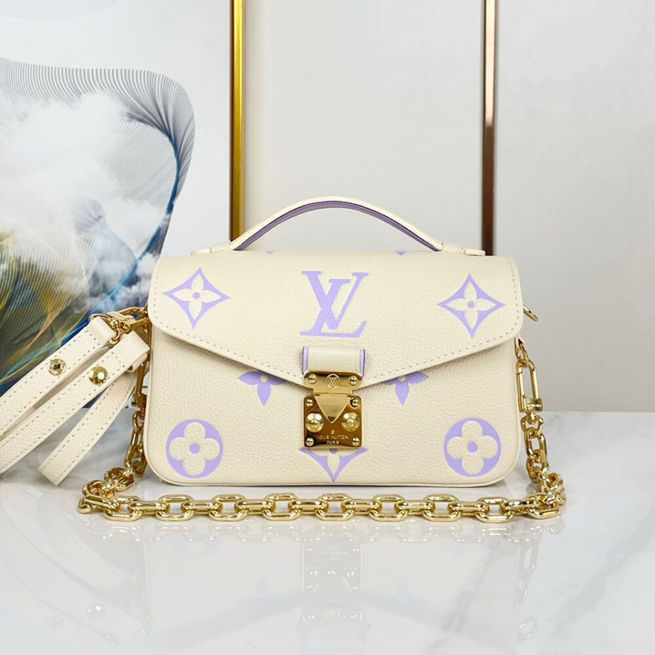 LV Pochette Metis East West