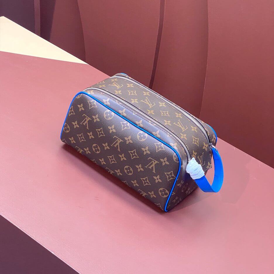 LV Dopp Kit