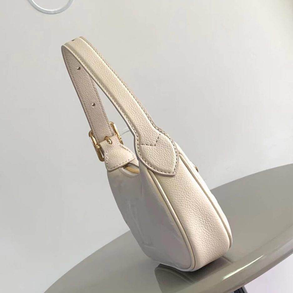 LV Mini Moon